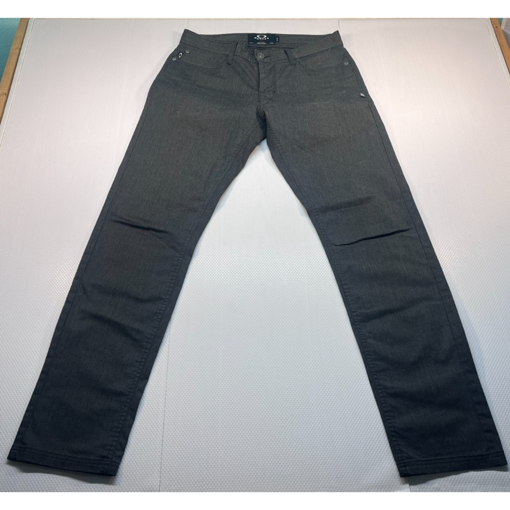Oakley Men's Pants Size 31x32 (0415)